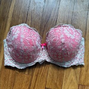 Pink Lace Strapless Bra